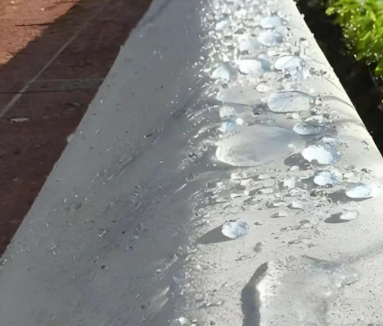 什运乡硅烷浸渍涂料在混凝土保护中的应用